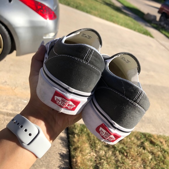 vans slip on grey shoes - Picture 3 of 4